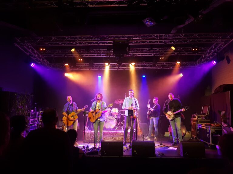 Zondagsrust – Brothers in Folk — muziek in Kampen