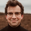 Pieter Derks – Ja, leuk @ Stadsgehoorzaal Kampen — theater in Kampen